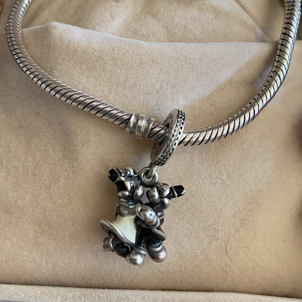 Disney Pandora Charm/Mickey and Minnie dancing!